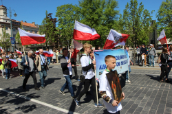 Przemarsz w Wilnie do Maryji Ostobramskiej