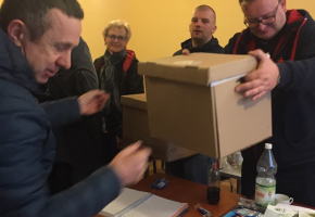 Skromne prezenty od wspólnoty Skromne prezenty od wspólnoty