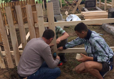 wspólne prace we wsi Zawiszańce